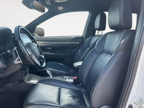Used 2022 Mitsubishi Outlander SEL AWD/4WD image 9