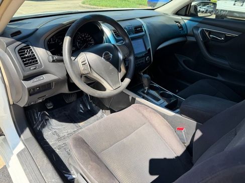 Used 2013 Nissan Altima 2.5 FWD image 12