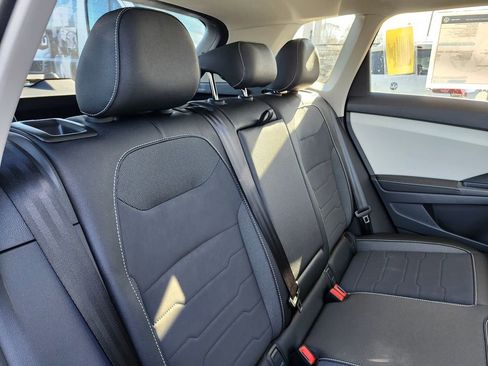 New 2026 Volkswagen Taos SE image 16