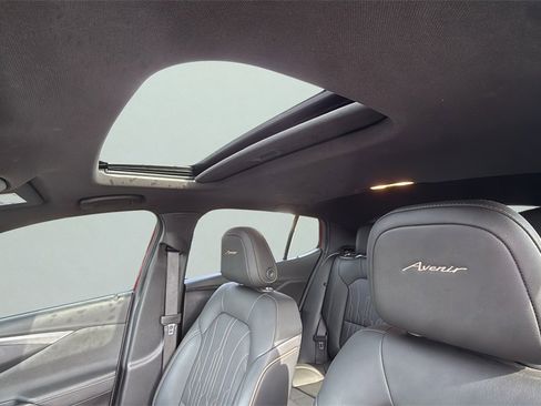 Used 2025 Buick Envista Avenir image 10