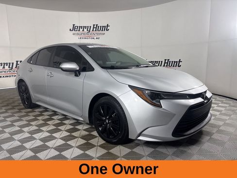 Used 2024 Toyota Corolla LE image 4