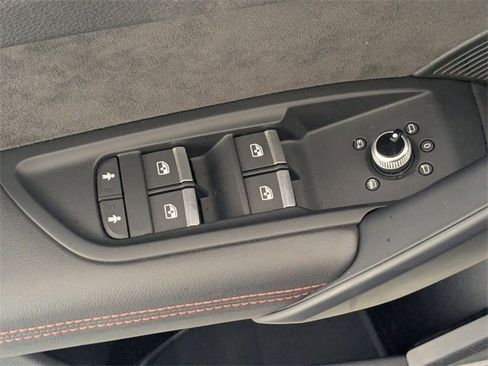 Used 2019 Audi SQ5 Prestige w/ Prestige Package image 12