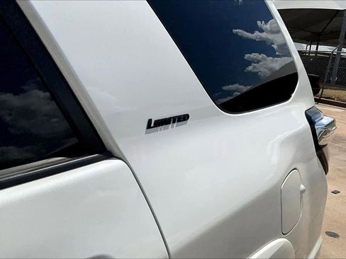 Used 2020 Toyota 4Runner Nightshade image 33