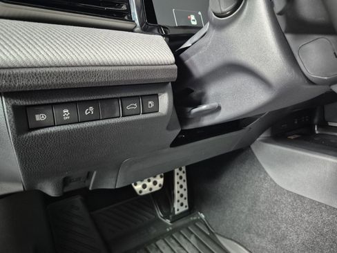 New 2026 Toyota Camry Hybrid image 18