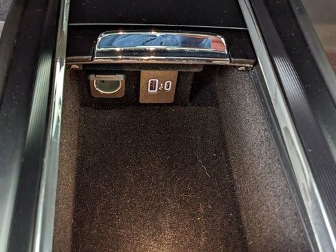 Used 2025 Lincoln Corsair Grand Touring w/ Towing Package image 31