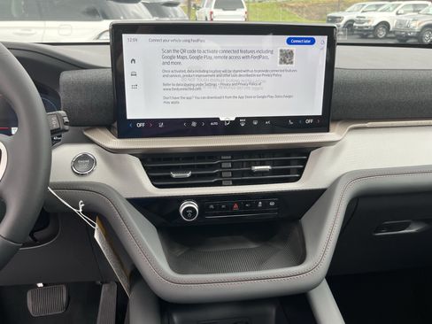 New 2026 Ford Explorer Active AWD/4WD image 20