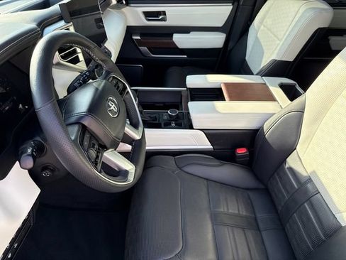 Used 2024 Toyota Sequoia Capstone AWD/4WD image 20