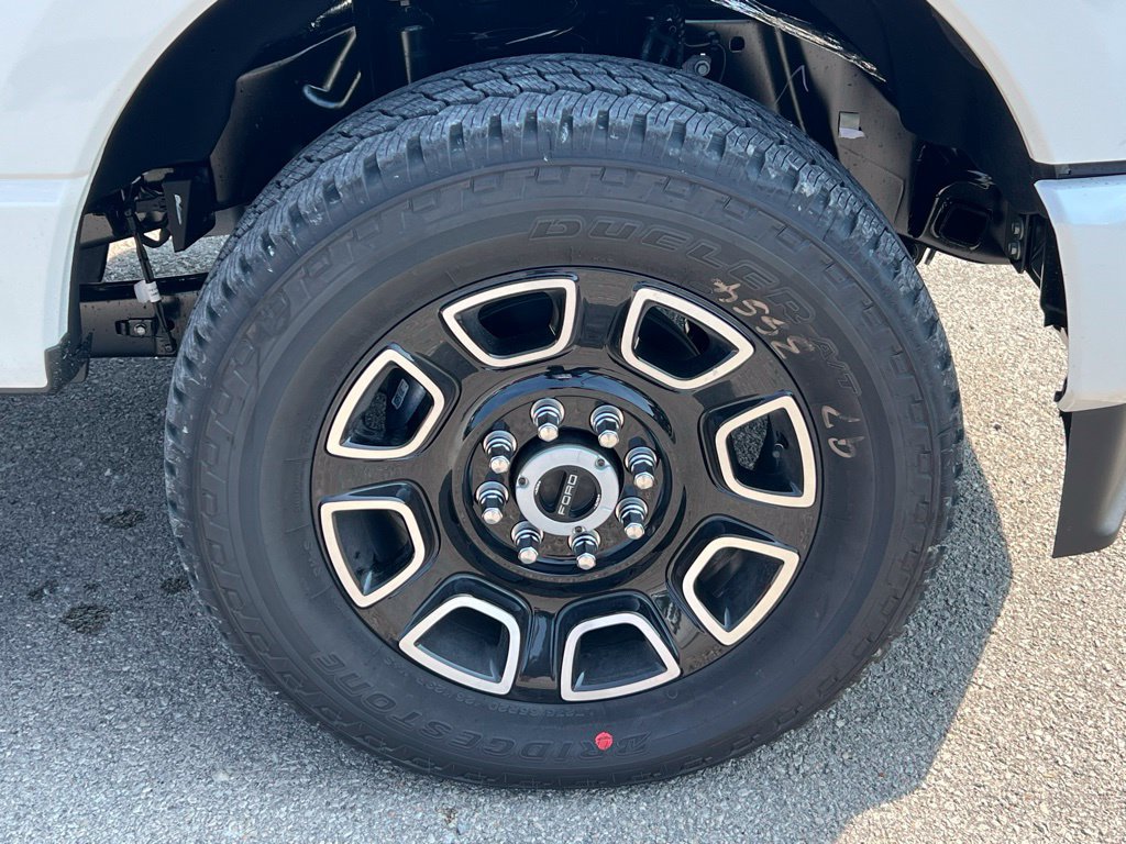 New 2025 Ford F250 Platinum AWD/4WD image 10
