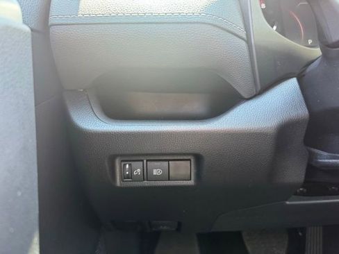Certified 2025 Toyota RAV4 XLE AWD/4WD image 30