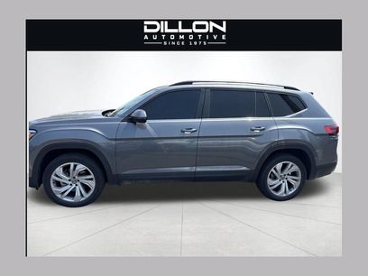 Used 2022 Volkswagen Atlas SE w/ Panoramic Sunroof Package