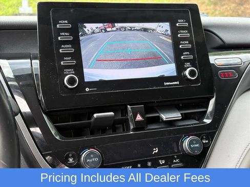 Used 2022 Toyota Camry SE FWD image 10
