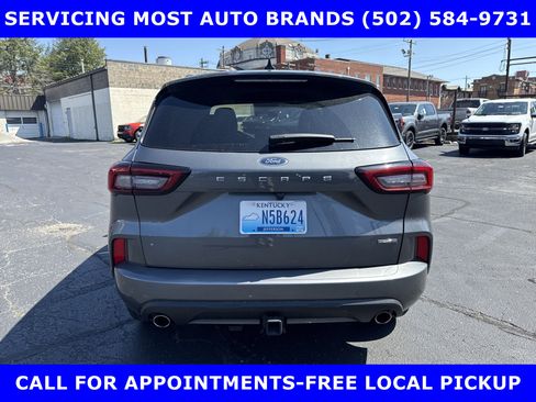 Used 2023 Ford Escape ST-Line Select w/ Class II Trailer Tow Package image 9