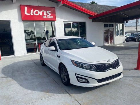 Used 2015 Kia Optima LX FWD image 2