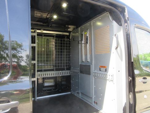 Used 2017 Ford Transit 250 148 Medium Roof RWD image 20