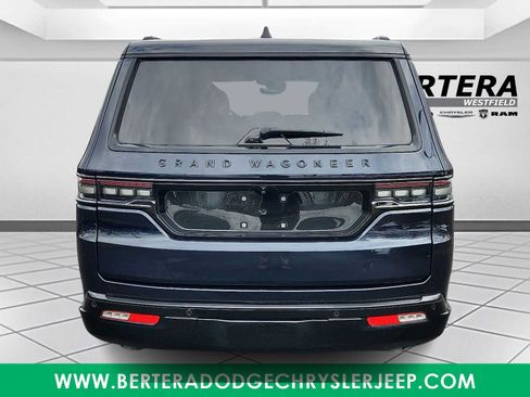 Used 2024 Jeep Grand Wagoneer L Series II w/ Quick Order Packagew 28T AWD/4WD image 5