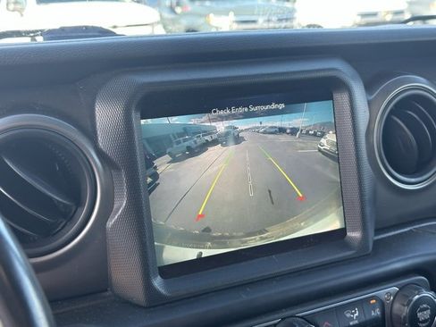 Used 2021 Jeep Wrangler Unlimited Sport S image 33