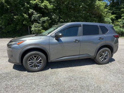 Used 2023 Nissan Rogue S AWD/4WD image 5