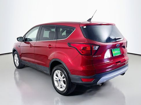 Used 2019 Ford Escape SE image 7