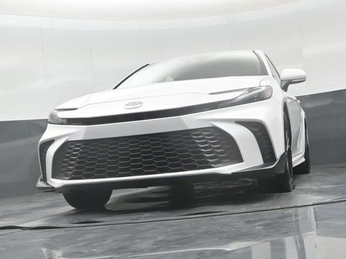 Used 2026 Toyota Camry SE FWD image 45
