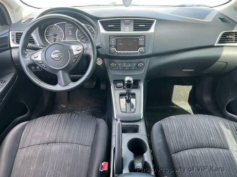 Used 2017 Nissan Sentra SV image 17