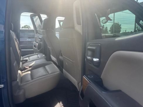 Used 2018 Chevrolet Silverado 1500 LTZ w/ Sport Package AWD/4WD image 13