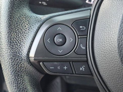 Used 2021 Toyota Corolla LE FWD image 11