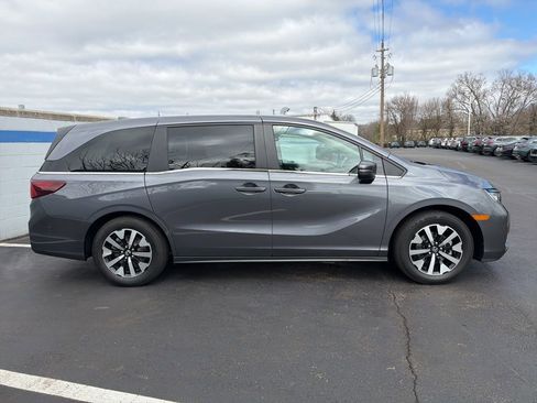 Certified 2025 Honda Odyssey EX-L image 6
