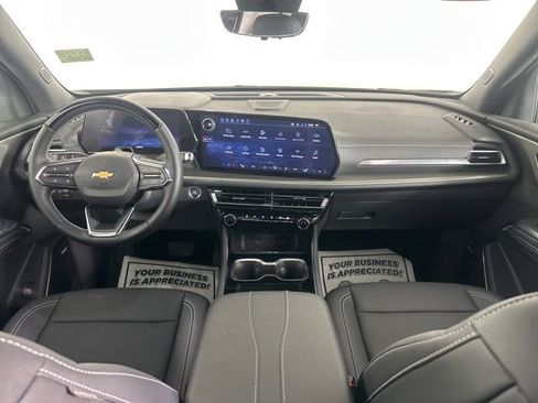 New 2026 Chevrolet Traverse LT w/ Enhanced Driving Package AWD/4WD image 17