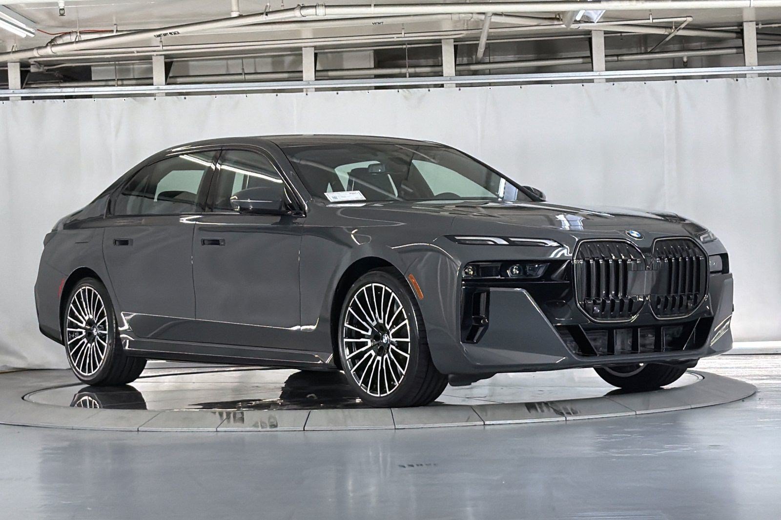 New 2026 BMW 740i RWD image 7