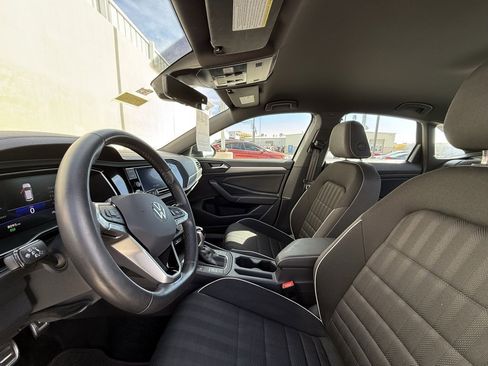 Certified 2024 Volkswagen Jetta Sport image 5