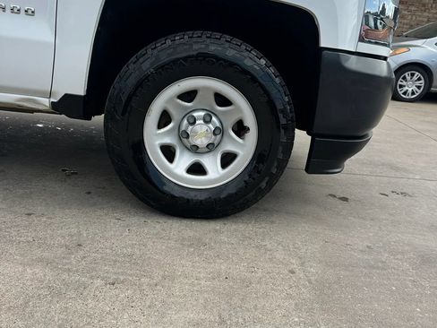 Used 2017 Chevrolet Silverado 1500 W/T AWD/4WD image 15