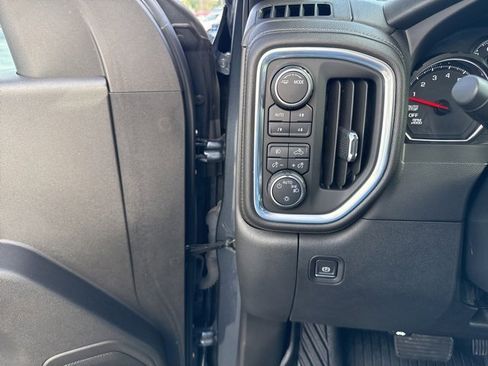 Used 2021 Chevrolet Silverado 1500 RST image 17