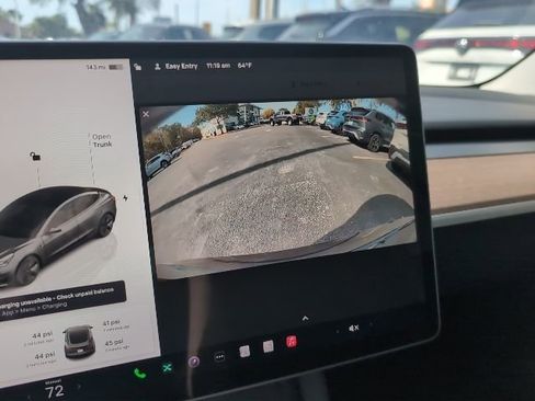 Used 2022 Tesla Model 3 Standard Range Plus image 14