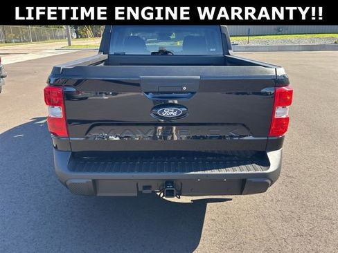 New 2025 Ford Maverick XLT w/ XLT Luxury Package FWD image 7
