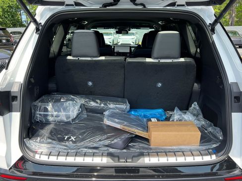 New 2026 Lexus TX 500h AWD image 13