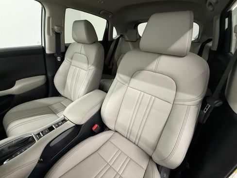 New 2026 Honda HR-V EX-L image 16