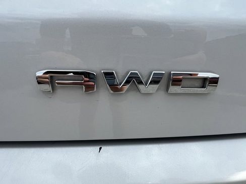 Certified 2023 GMC Acadia Denali w/ Denali Technology Package image 22