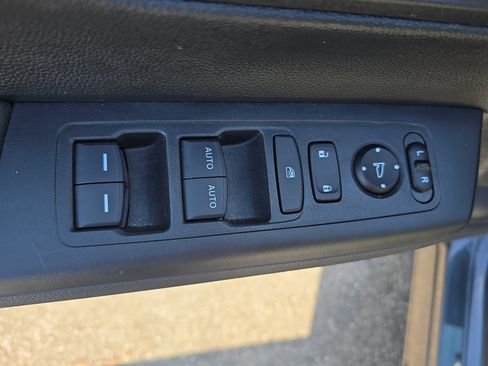 Used 2023 Honda CR-V EX image 28