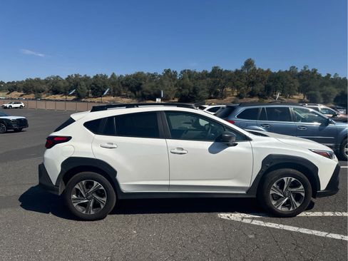 Used 2026 Subaru Crosstrek 2.5i Premium AWD/4WD image 4