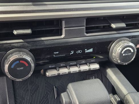 Used 2025 Toyota 4Runner SR5 RWD image 19