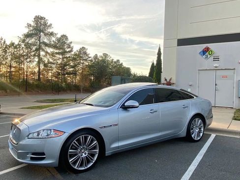 Used 2011 Jaguar XJ L Supercharged RWD image 8