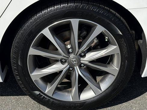 Used 2015 Hyundai Azera image 5