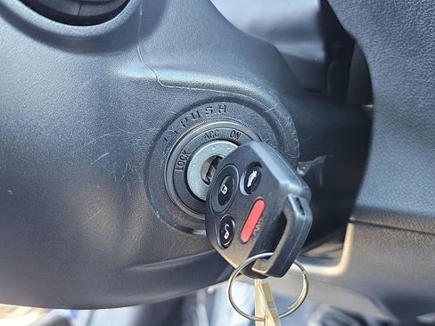 Certified 2025 Subaru Impreza 2.0i image 27