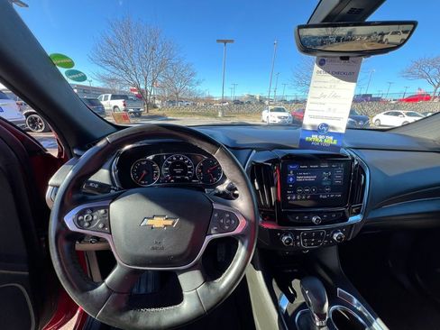 Used 2023 Chevrolet Traverse Premier image 39