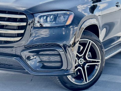 New 2026 Mercedes-Benz GLS 450 4MATIC image 4