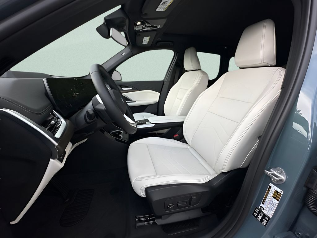 New 2026 BMW X1 xDrive28i w/ Technology Package AWD/4WD image 10