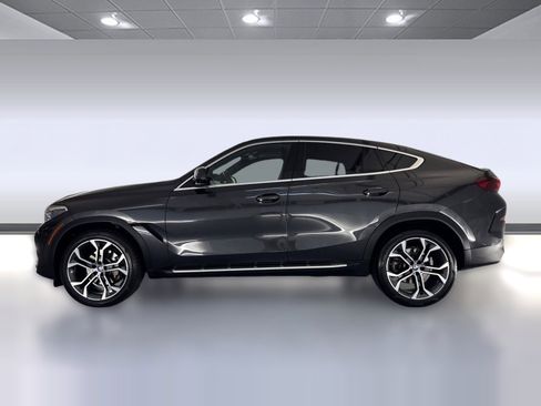 Used 2021 BMW X6 sDrive40i w/ Executive Package image 2