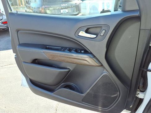 Used 2019 GMC Canyon Denali image 17