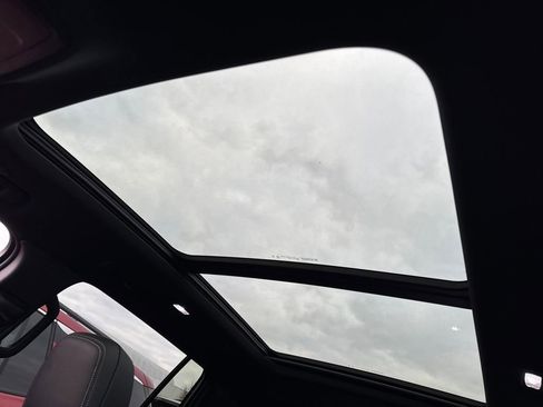 New 2026 Chevrolet Traverse LT w/ Sun and Wheel Package image 12