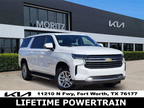 Used 2024 Chevrolet Suburban LT image 1